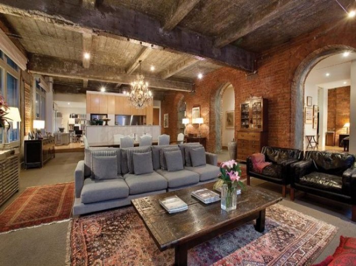 How to decorate a warehouse apartment