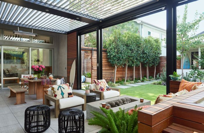 How to decorate small backyard apartments